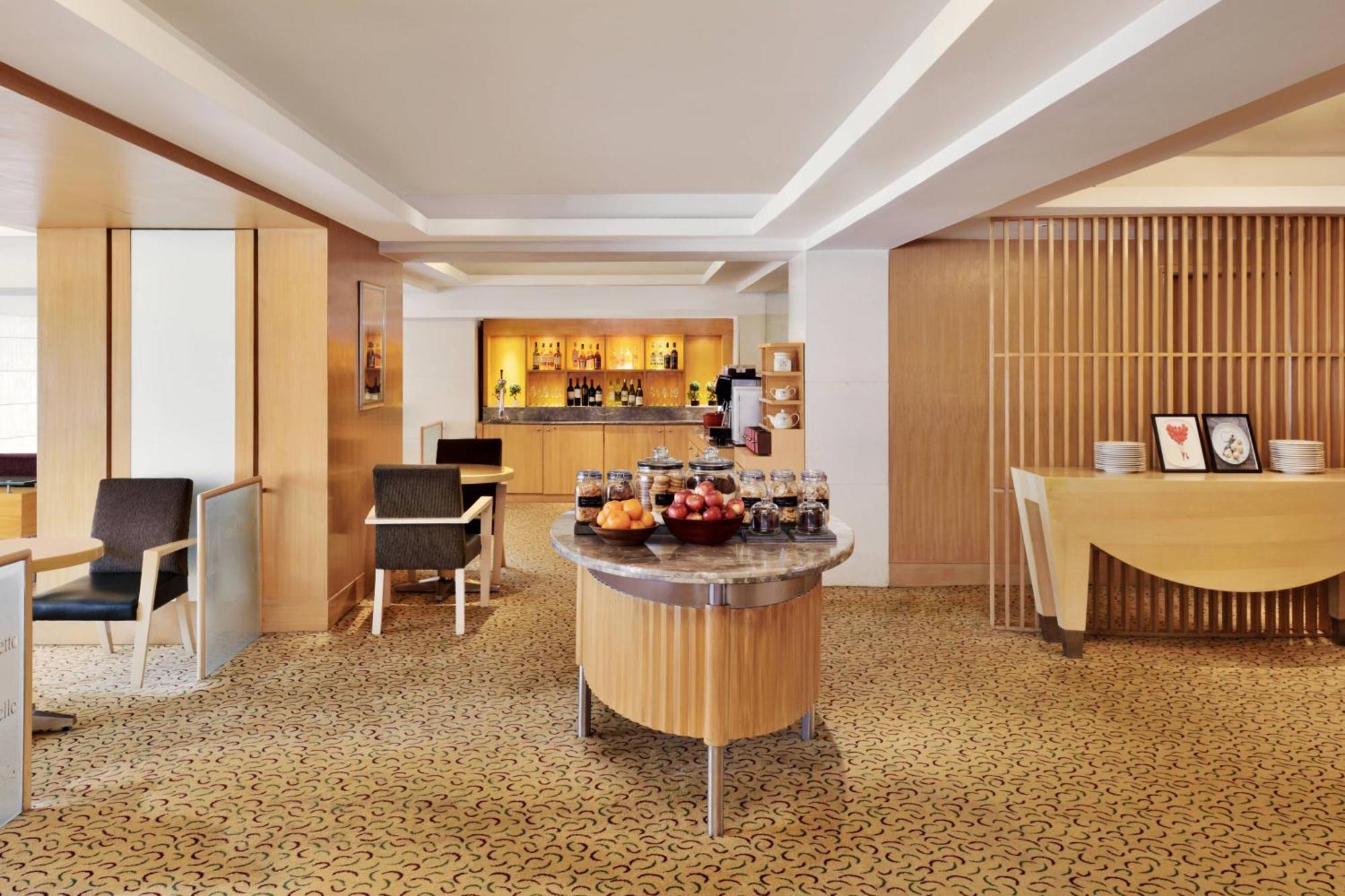 Courtyard By Marriott Chennai Hotel Ngoại thất bức ảnh
